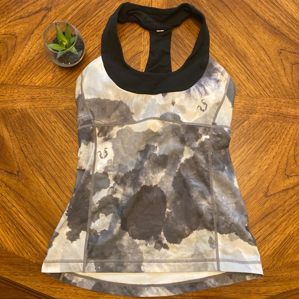 EUC Lululemon Tank Sz 4